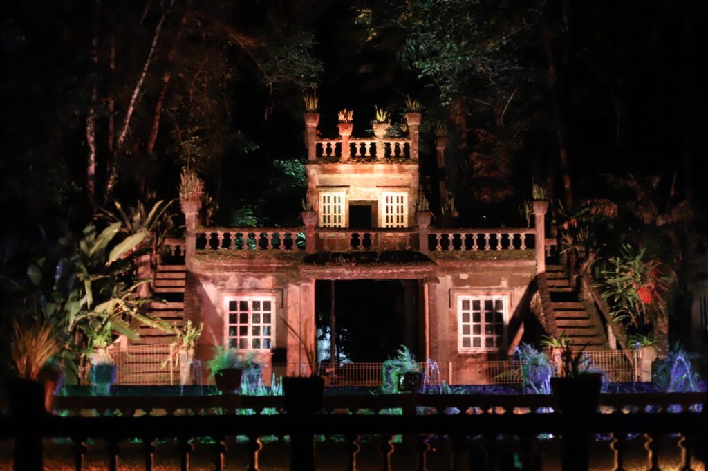 Son et lumière au Paronella Park, QLD